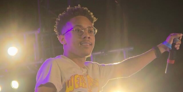 Aaron Duncan Performing Live III