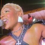Nailah Blackman performing live.