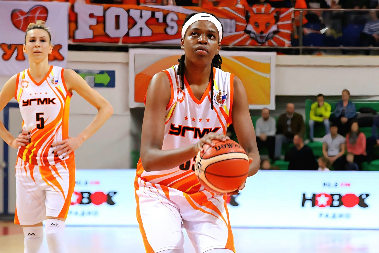 Jonquel Jones as she is about to shoot a free throw.